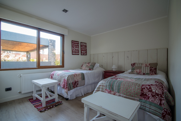 Casas-8700